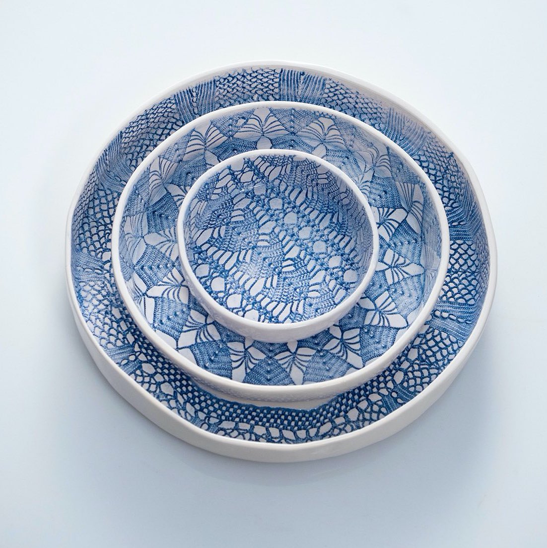 NEST OF ROUND: Servizio di piatti ceramica