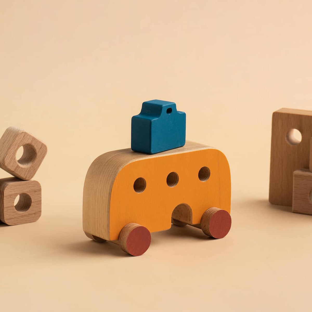 PlanToys Carrettino in Legno, Arancione - Gioca e riordina unisex